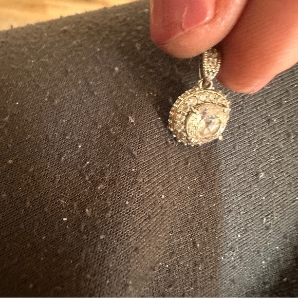 Vintage-Inspired Oval CZ Halo Pendant Silver Tone Sparkle Heirloom Look Wedding - Picture 3 of 6